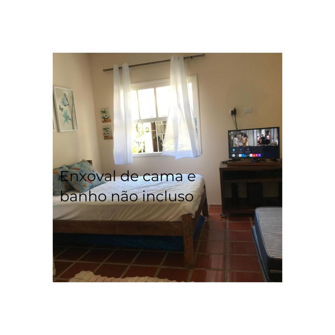 Kitnets A 200 M Da Apartamento *